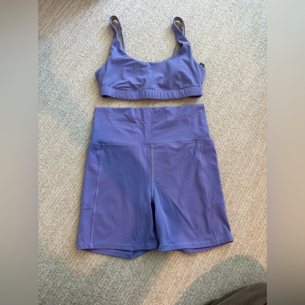 Vuori Women's Athletic Shorts and Bra Set - Purple